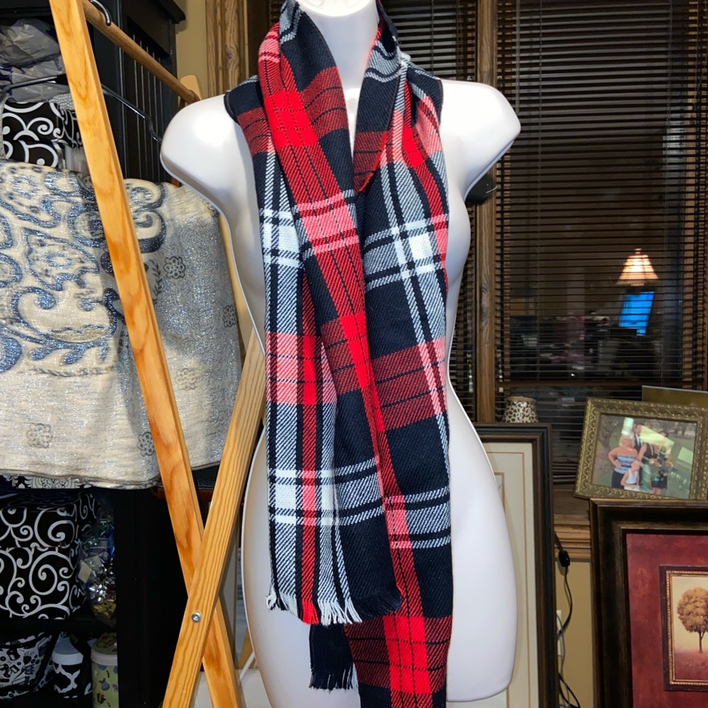 Wool scarf